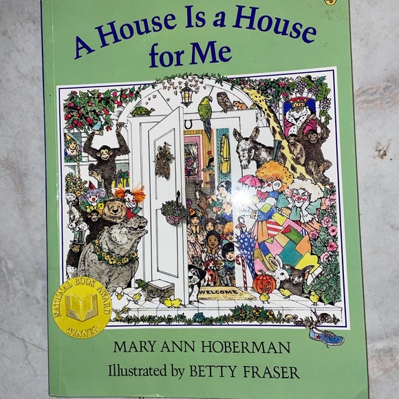 Child’s book - Picture 2 of 2